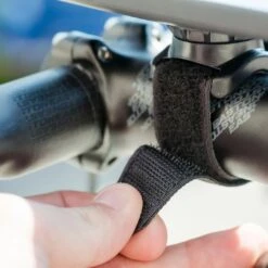 SP Connect™ SP Halterung Universal Mount (Klett) -Default Template 1 SP Connect Universal Mount Klett Lenkerhalter FA003492012 4028017531276b